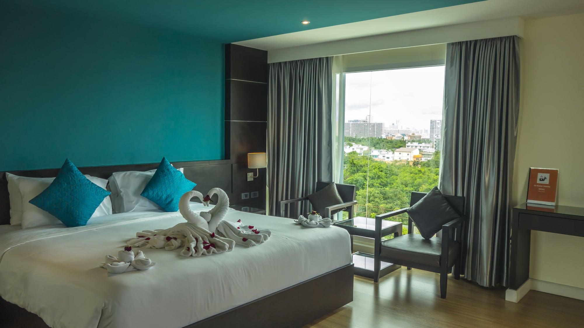 Unique Regency Pattaya Hotel Bagian luar foto