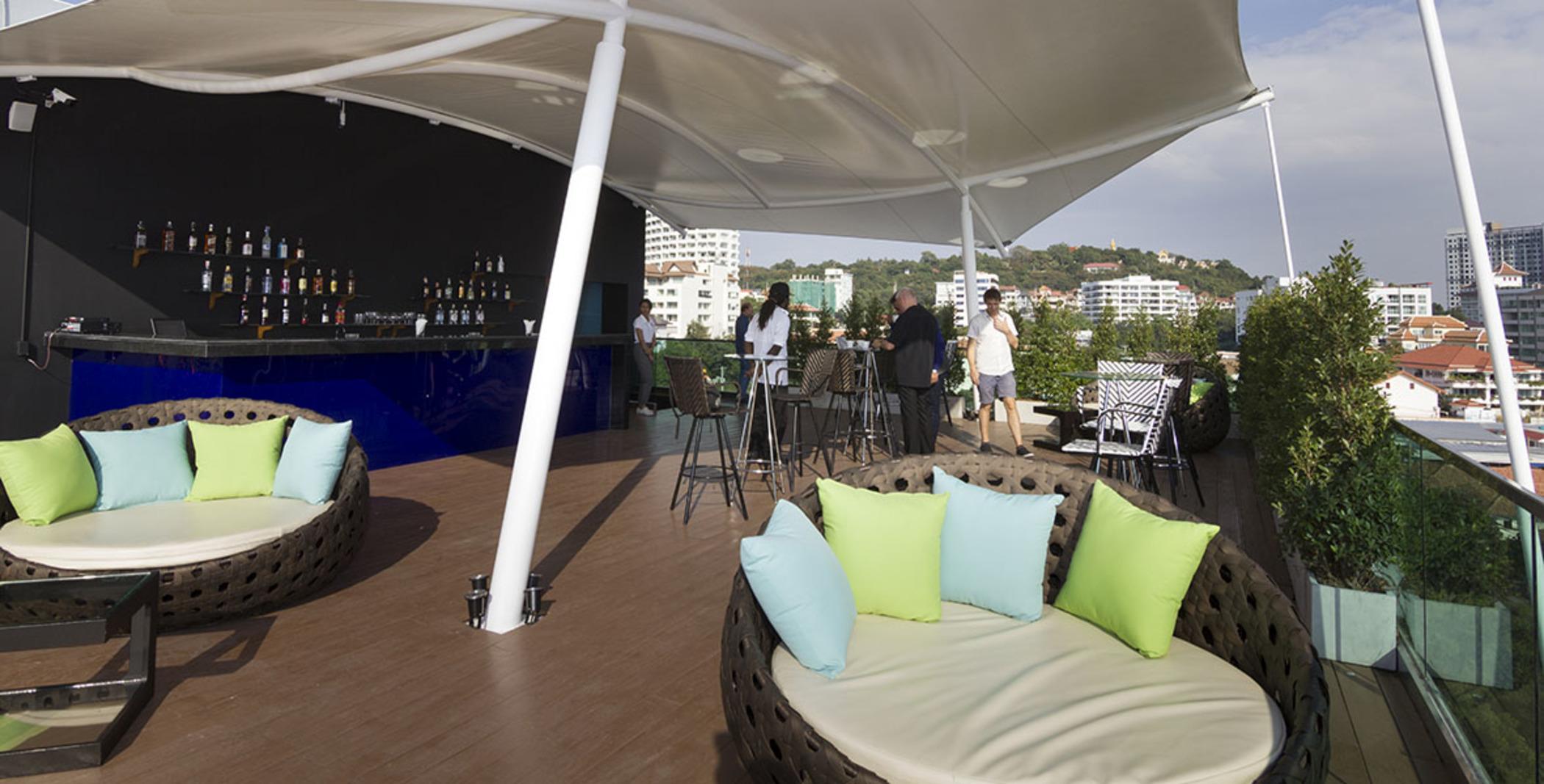 Unique Regency Pattaya Hotel Bagian luar foto
