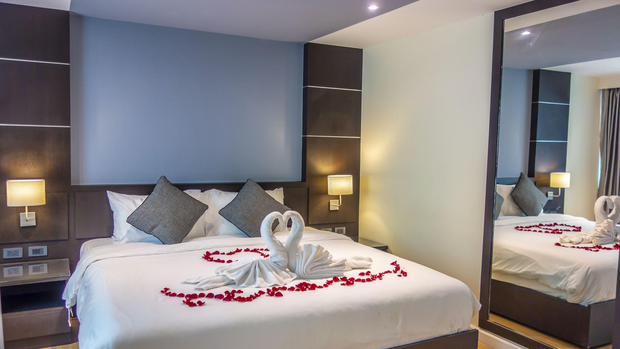 Unique Regency Pattaya Hotel Bagian luar foto