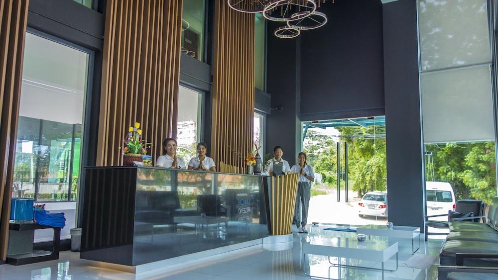 Unique Regency Pattaya Hotel Bagian luar foto