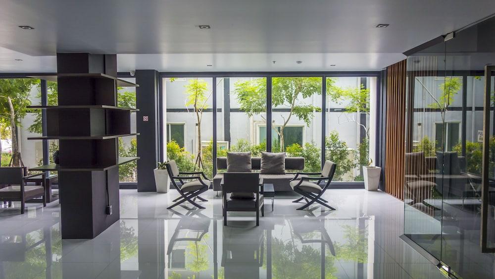 Unique Regency Pattaya Hotel Bagian luar foto