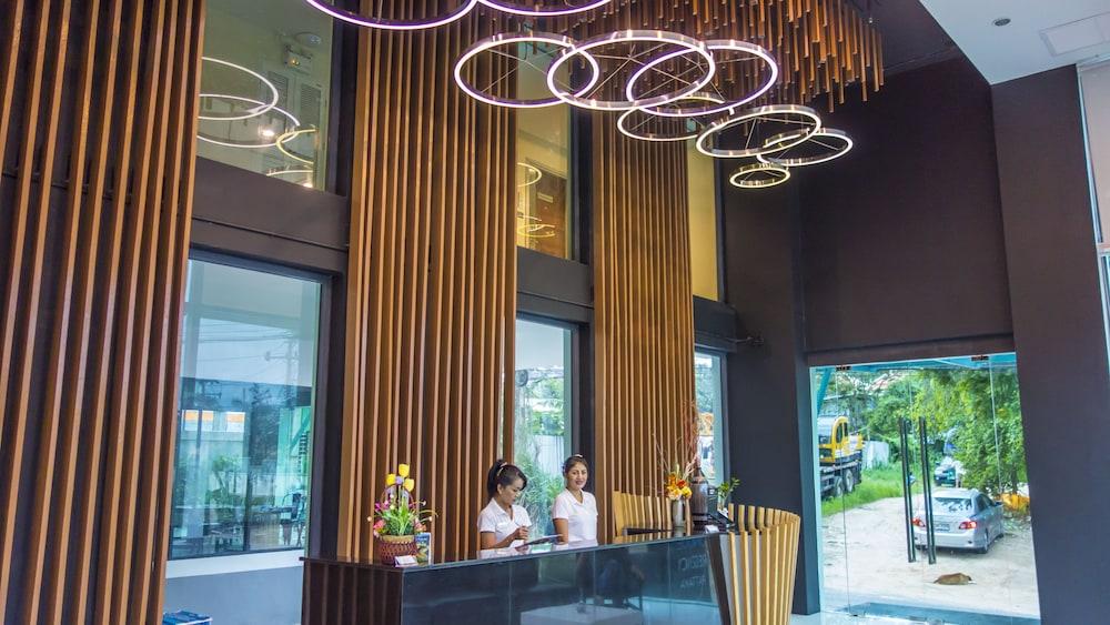 Unique Regency Pattaya Hotel Bagian luar foto