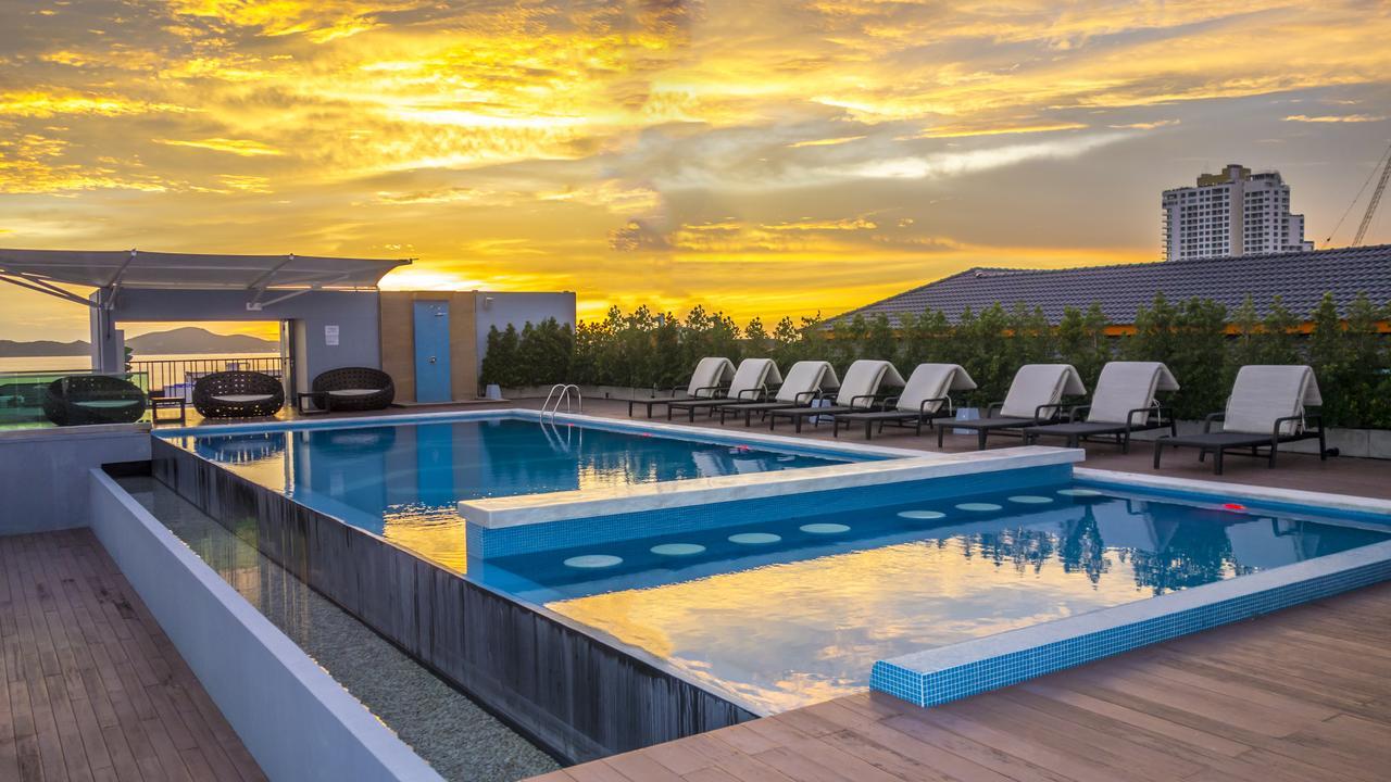 Unique Regency Pattaya Hotel Bagian luar foto