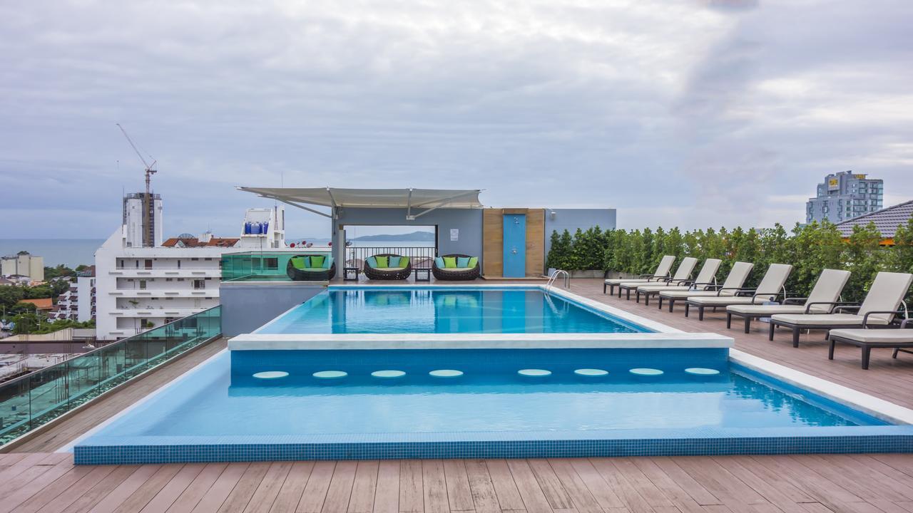 Unique Regency Pattaya Hotel Bagian luar foto